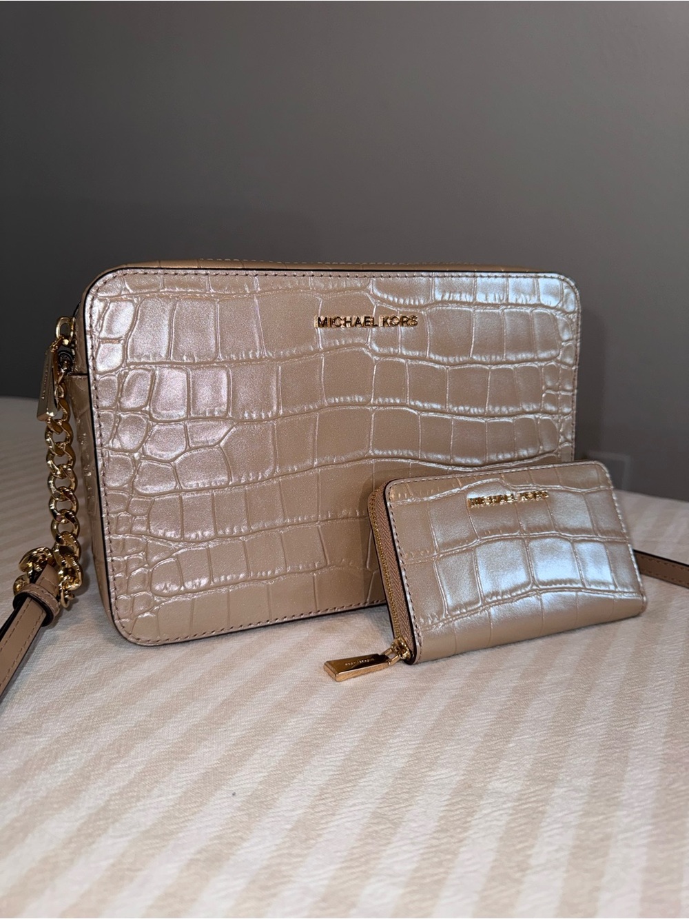 Michael Kors Jet Set Medium Crocodile Embossed Leather Crossbody Bag & Card Case